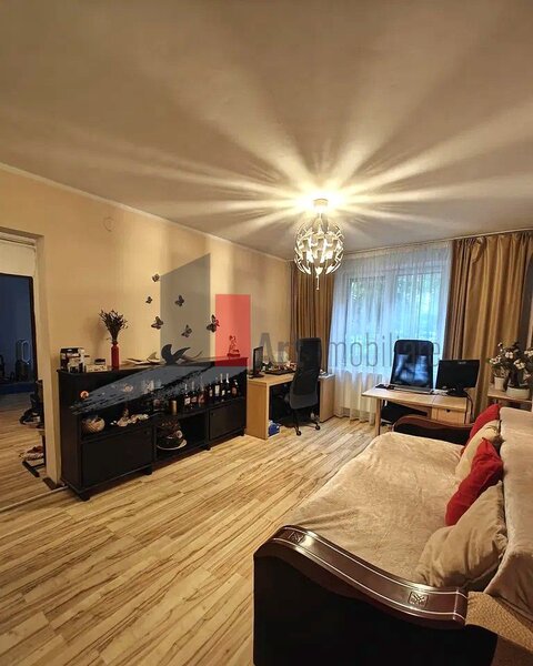 Rahova, apartament 3 camere, centrala proprie, mobilat,  utilat parcare.